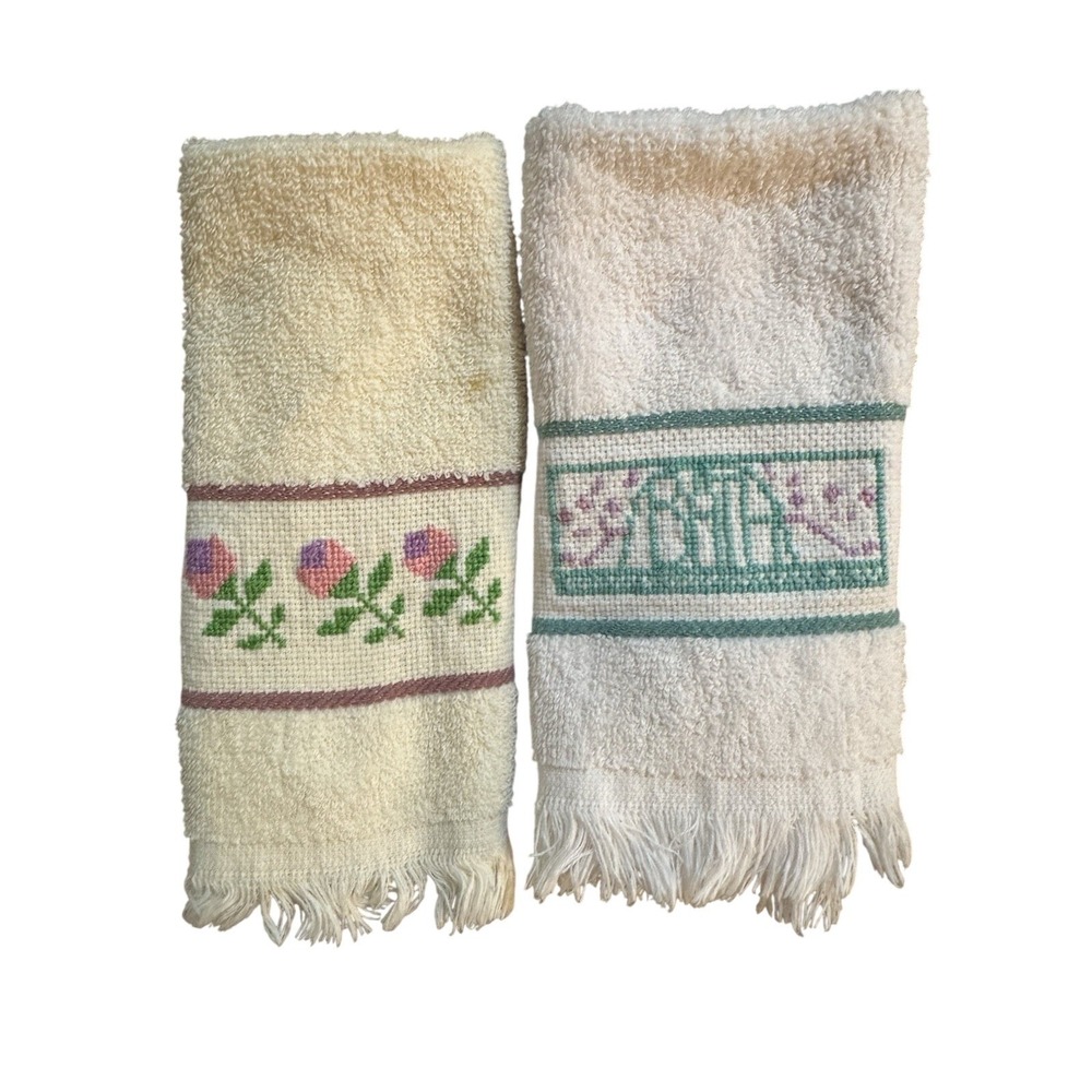 Set of 2 Monogrammed White Terry Cloth Hand Towels Floral Embroidery